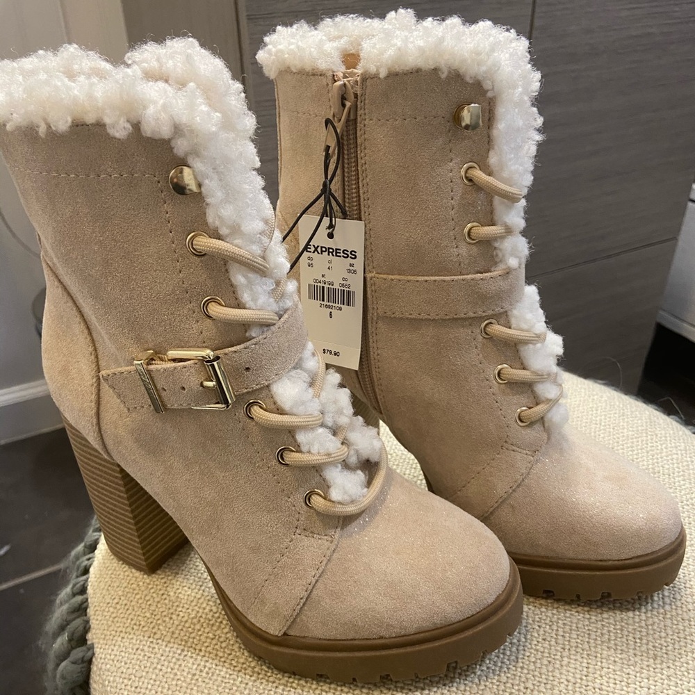 Express heel bootie NWT